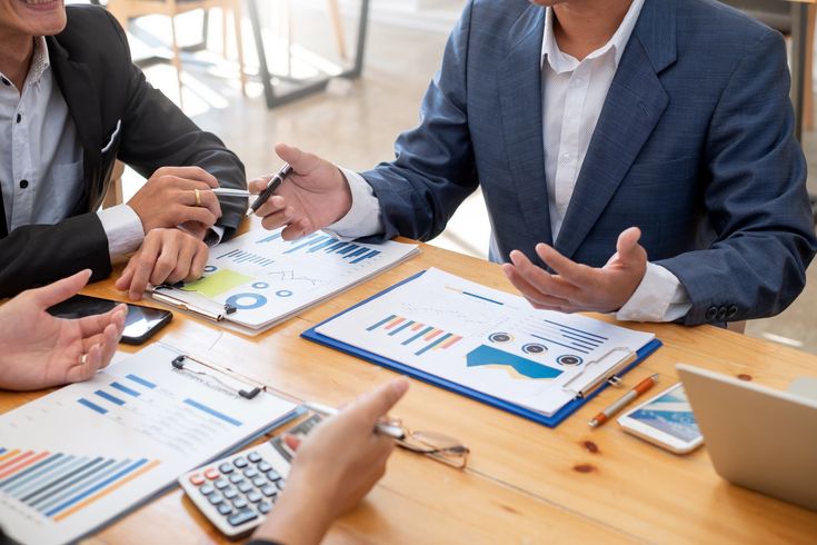 Financial Planning & Risk Strategy